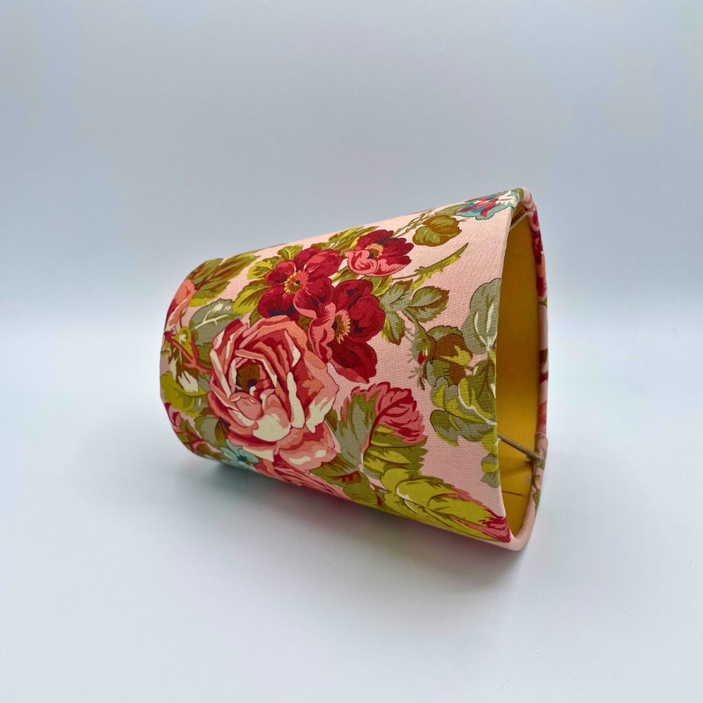 Lampenschirm Rosen auf rosa Baumwolle Ø 10–15 cm Tischlampe