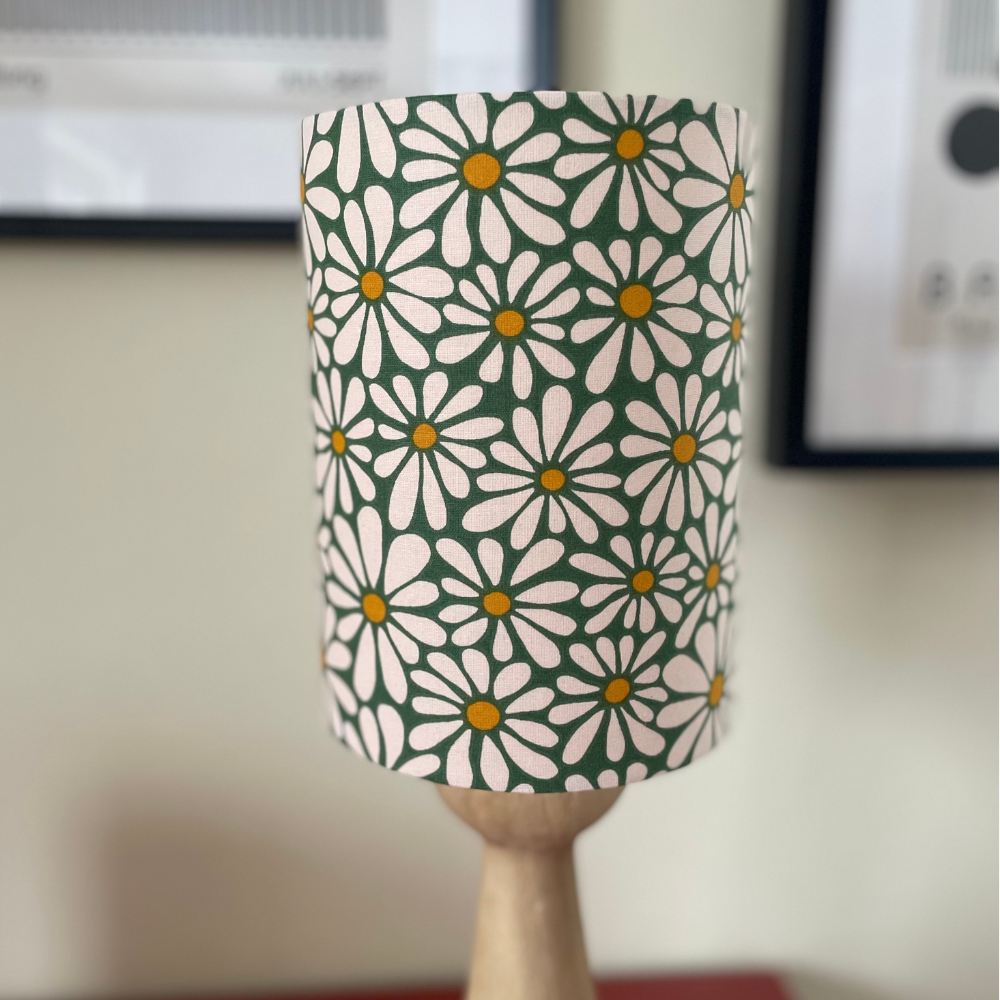 Lampenschirm „weiße Blumen mit grün" | verschiedene Größen als Steh-oder Hängelampe | Baumwollstoff